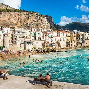 Apartment Carbonari House, Cefalù
