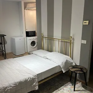 https://mood-garibaldi-26.it-lombardy.com